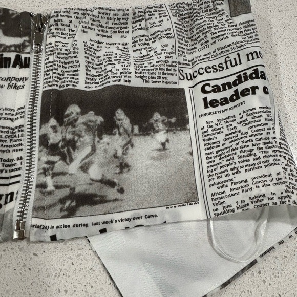 That’s So Fetch Iconic Newspaper tube top🌺5 for $30 - Picture 4 of 9